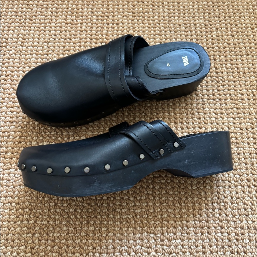 Zara Black Women's Clogs - Picture 2 of 5